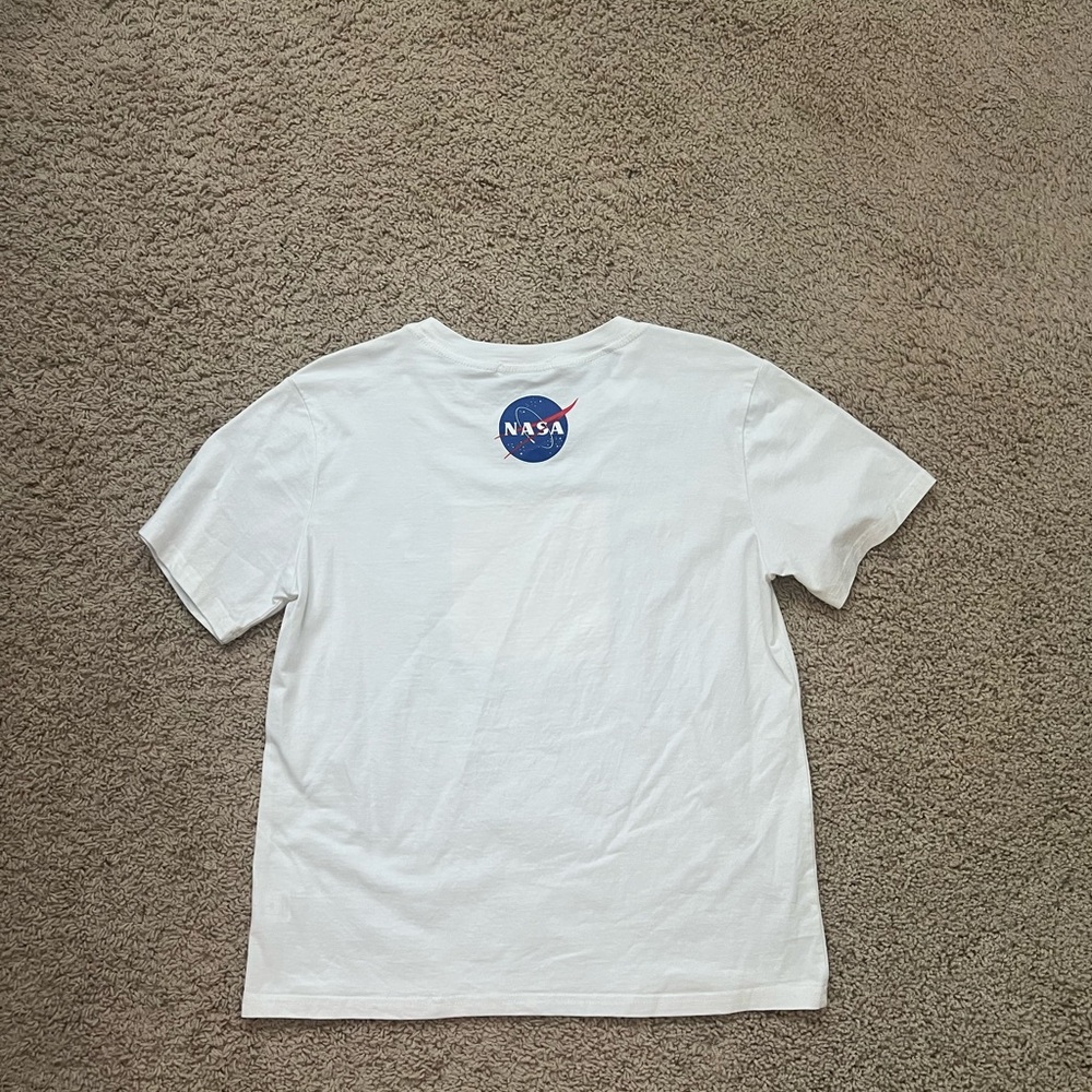 ROMWE White Graphic Tee